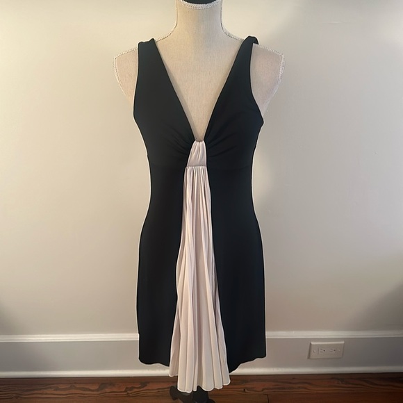 New As U Wish Black & White Evening Dress! Size M - Picture 1 of 5